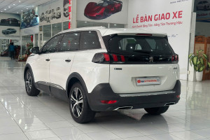 PEUGEOT 5008 1.6AL SX 2018