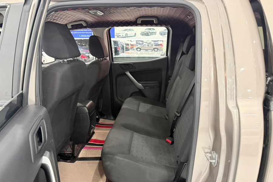 FORD RANGER XLS 2.2L 4X2AT SX 2021 NHẬP THÁI LAN