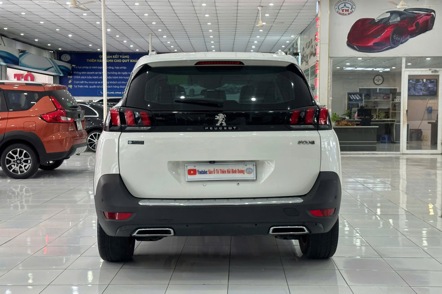 PEUGEOT 5008 1.6AL SX 2018