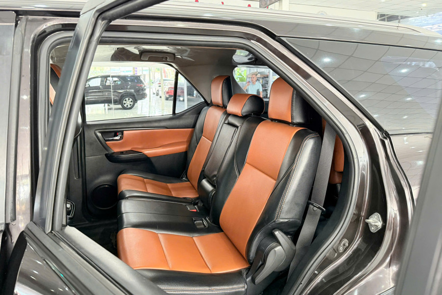 TOYOTA FORTUNER 2.4G MT SX 2017 NHẬP KHẨU INDONESIA