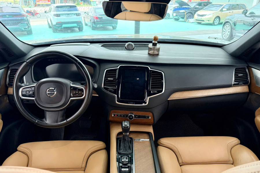 VOLVO XC-90 T6 AWD INSCRIPTION SX 2018 ĐKI 2019 NHẬP THUỴ ĐIỂN