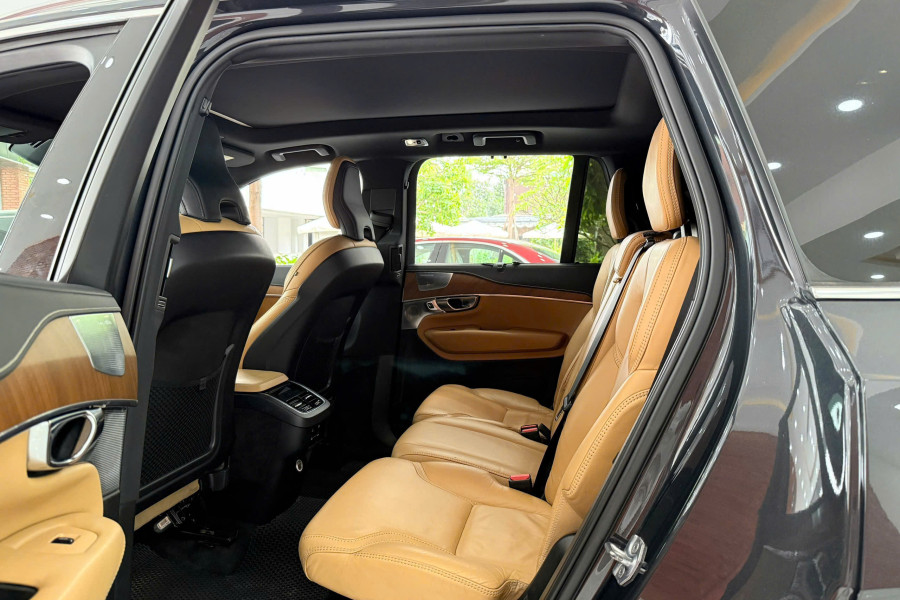 VOLVO XC-90 T6 AWD INSCRIPTION SX 2018 ĐKI 2019 NHẬP THUỴ ĐIỂN