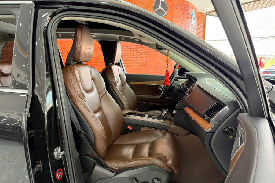 VOLVO XC-90 T6 AWD INSCRIPTION SX 2018 ĐKI 2019 NHẬP THUỴ ĐIỂN.