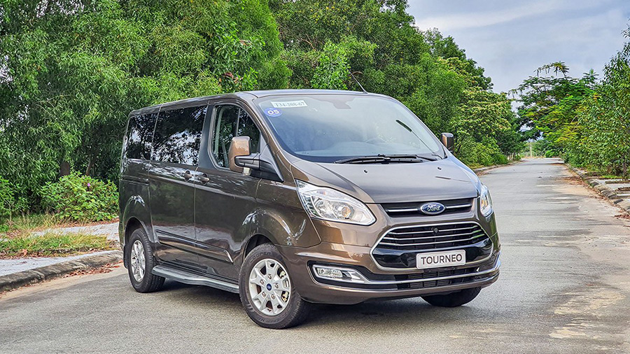 Giá xe Ford Tourneo