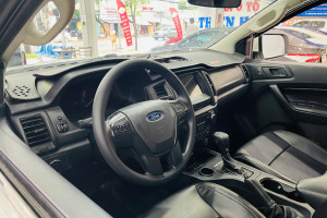 FORD EVEREST 4x2AT sản xuất 2019