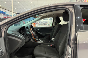 FORD FOCUS 1.5AT SX 2016 DKI 2017 1 CHỦ TỪ MỚI  