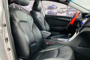 HYUNDAI SONATA - 2.0L - Sản xuất 2010