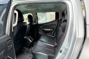 MITSUBISHI TRITON 4X2AT MIVEC PREMIUM SX 2021 NHẬP KHẨU THÁI LAN 