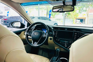 TOYOTA CAMRY 2.5Q SX 2019 NHẬP KHẨU THÁI LAN