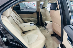 TOYOTA CAMRY 2.5Q SX 2019 NHẬP KHẨU THÁI LAN