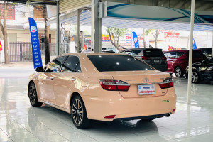 TOYOTA CAMRY 2.0E SX 2018 HỒNG NT KEM.