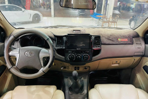  TOYOTA FORTUNER 2.5G MT SX 2012  