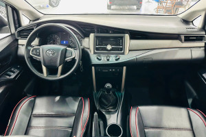 TOYOTA INNOVA 2.0E MT SX 2019