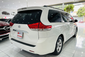 TOYOTA SIENNA 2.7L SẢN XUẤT 2010 NHẬP MỸ
