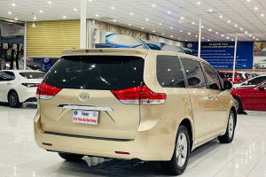  TOYOTA SIENNA 2.7L SX 2010 NHẬP MỸ