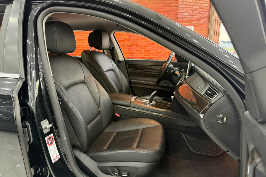 BMW 730LI SX 2011 DKI 2012 NHẬP ĐỨC 1 CHỦ TỪ MỚI