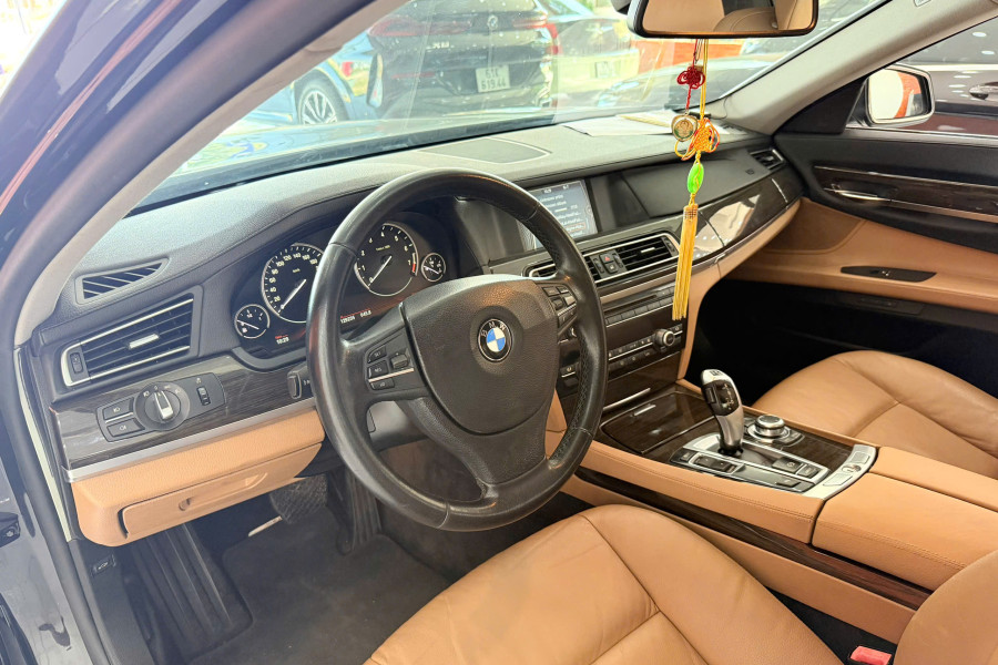 BMW 730LI SX 2011 DKI 2012 NHẬP ĐỨC 1 CHỦ TỪ MỚI