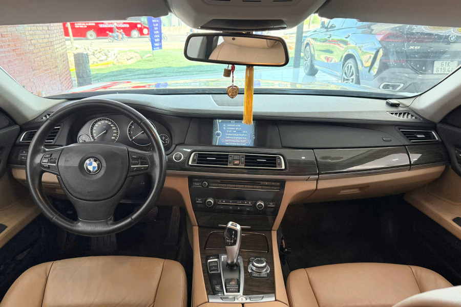BMW 730LI SX 2011 DKI 2012 NHẬP ĐỨC 1 CHỦ TỪ MỚI