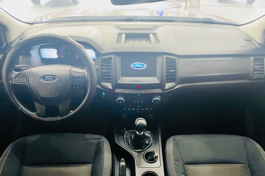 FORD EVEREST 2.0L 4X2MT SX 2019 NHẬP KHẨU THÁI LAN 