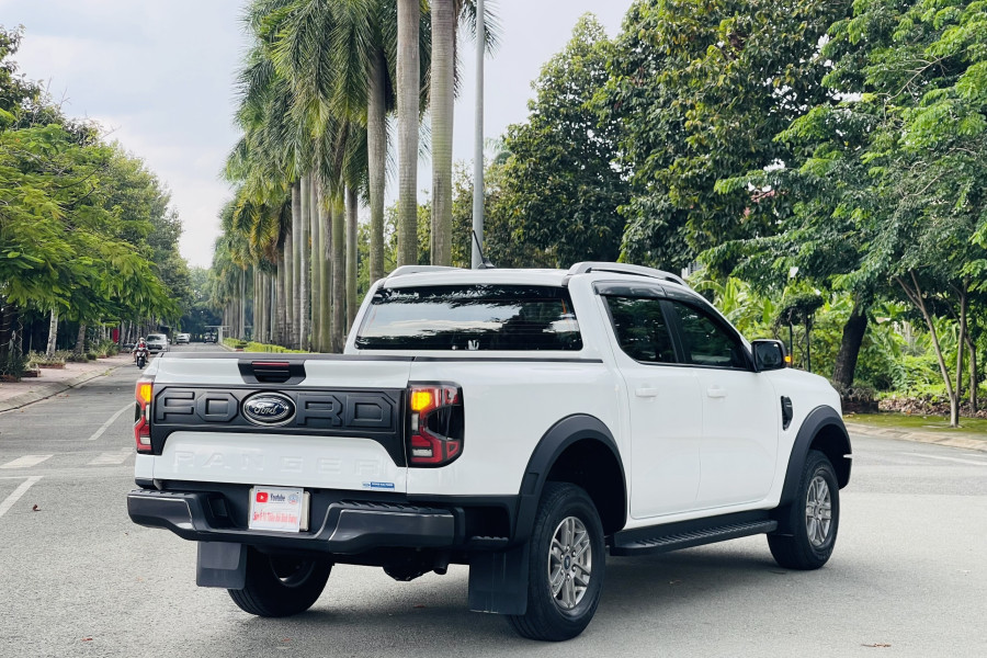 FORD RANGER XLS 2.0L 4x2 AT Sx 2022 Model 2023