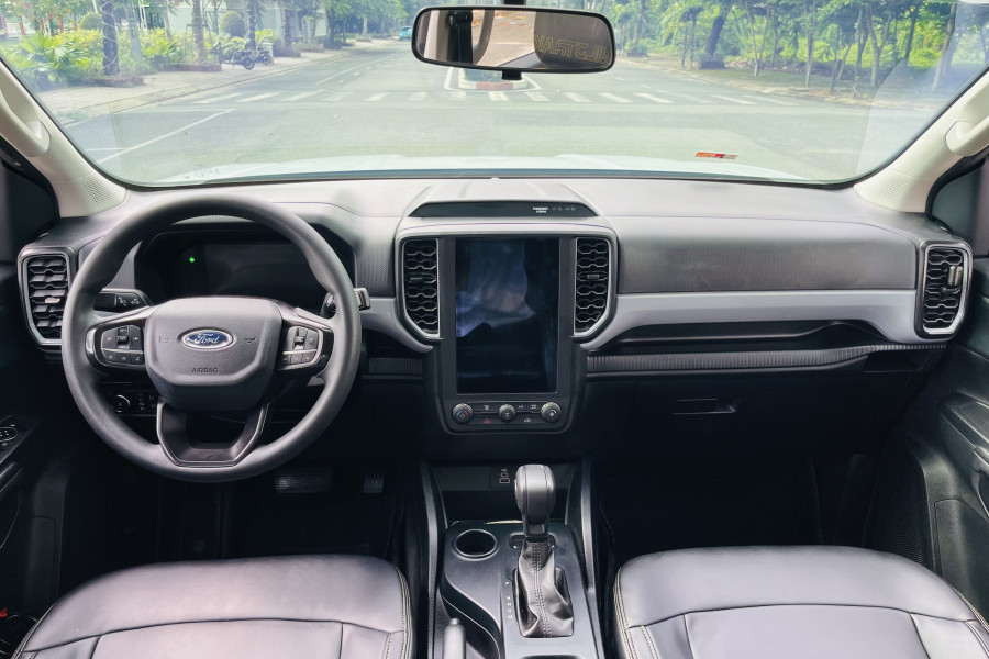 FORD RANGER XLS 2.0L 4x2 AT Sx 2022 Model 2023