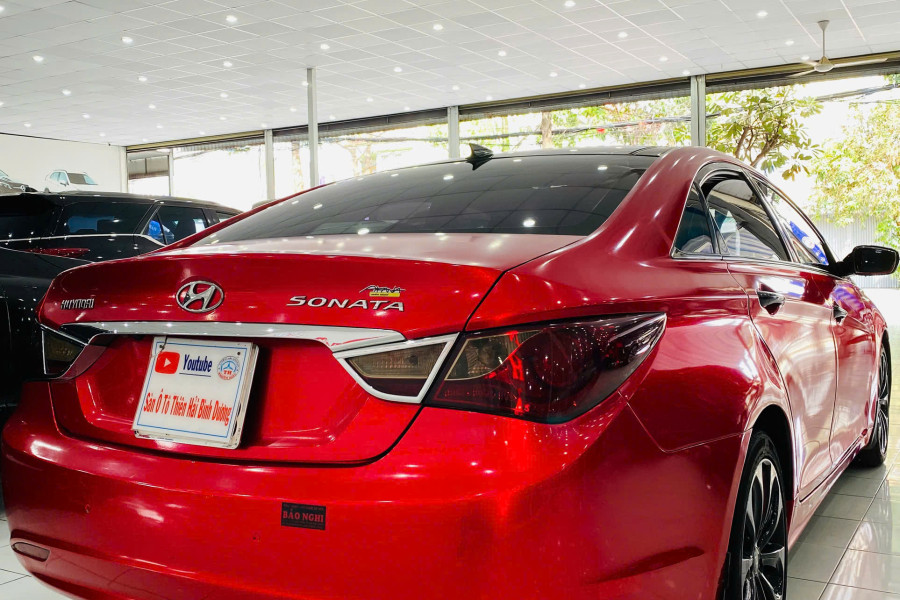 HYUNDAI SONATA - 2.0L - Sản xuất 2010