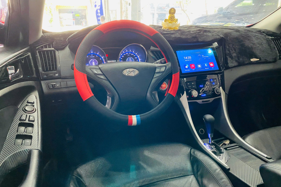 HYUNDAI SONATA - 2.0L - Sản xuất 2010