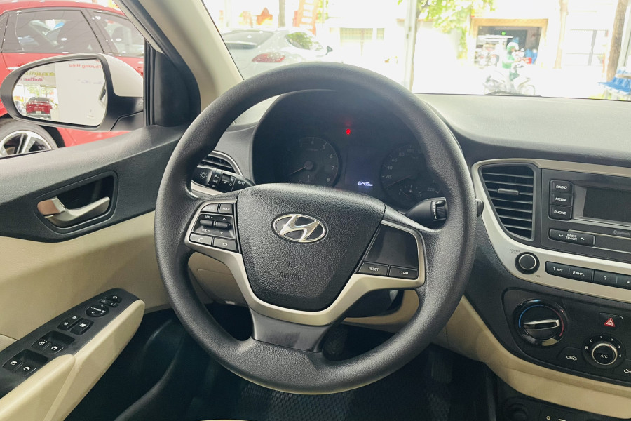 HYUNDAI ACCENT 1.4L MT SX 2019