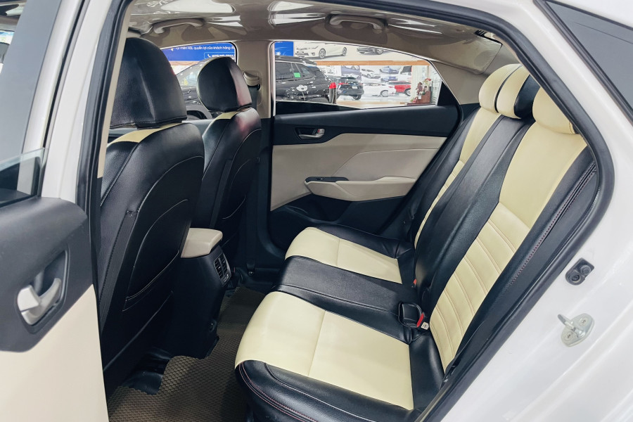 HYUNDAI ACCENT 1.4L MT SX 2019