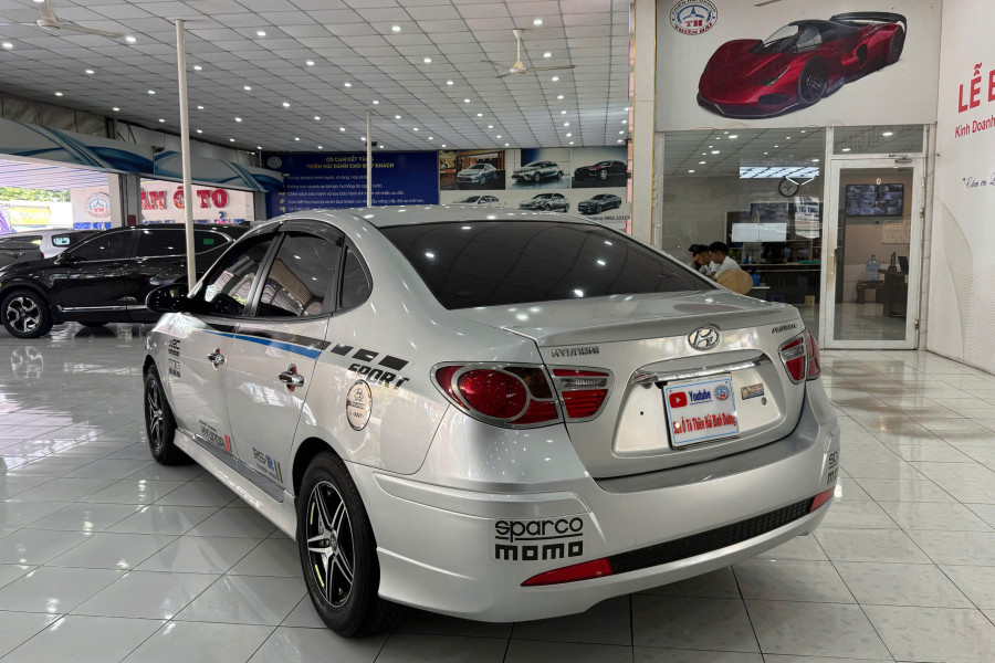 HYUNDAI AVANTE 1.6MT SX 2014