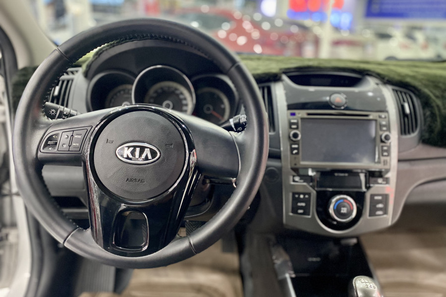  KIA Forte 1.6MT 2013  bs12977