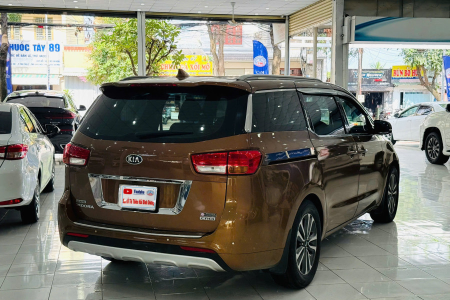 KIA SEDONA 2.2 DATH SX 2018 FULL DẦU