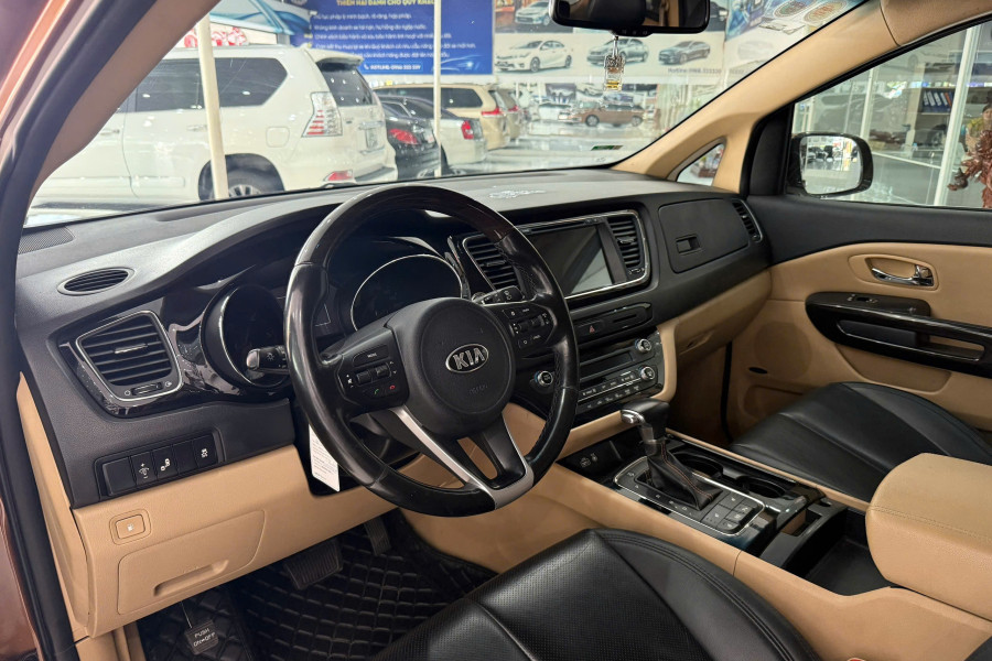 KIA SEDONA 2.2 DATH SX 2018 FULL DẦU