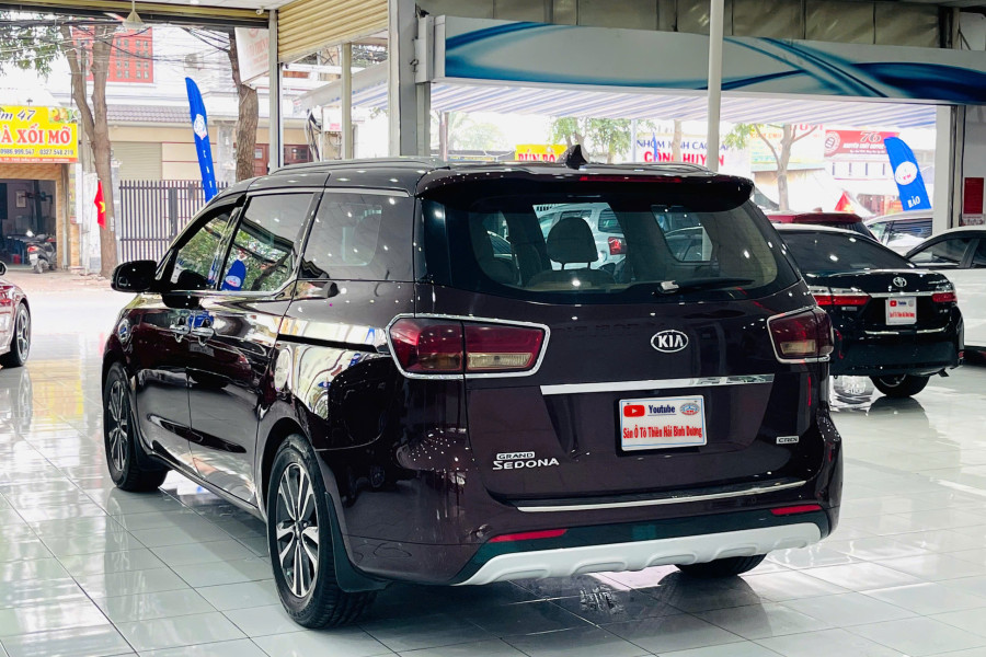 KIA SEDONA 2.2L DATH FULL DẦU SX 2018