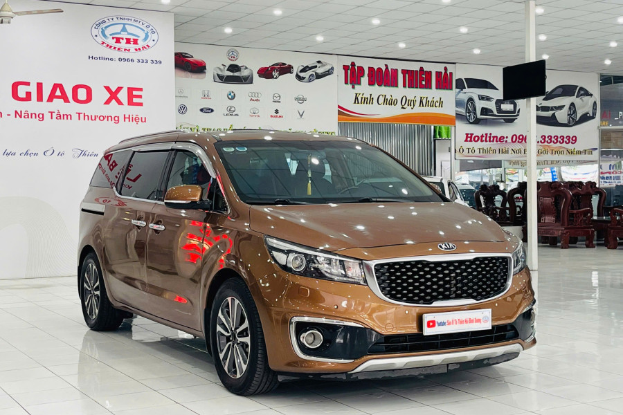 KIA SEDONA 2.2L DATH FULL DẦU SX 2018