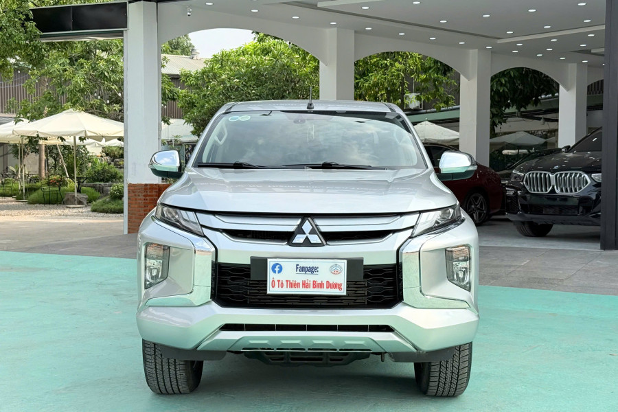 MITSUBISHI TRITON 4X2AT MIVEC PREMIUM SX 2021 NHẬP KHẨU THÁI LAN 
