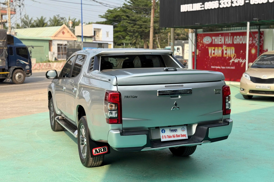 MITSUBISHI TRITON 4X2AT MIVEC PREMIUM SX 2021 NHẬP KHẨU THÁI LAN 