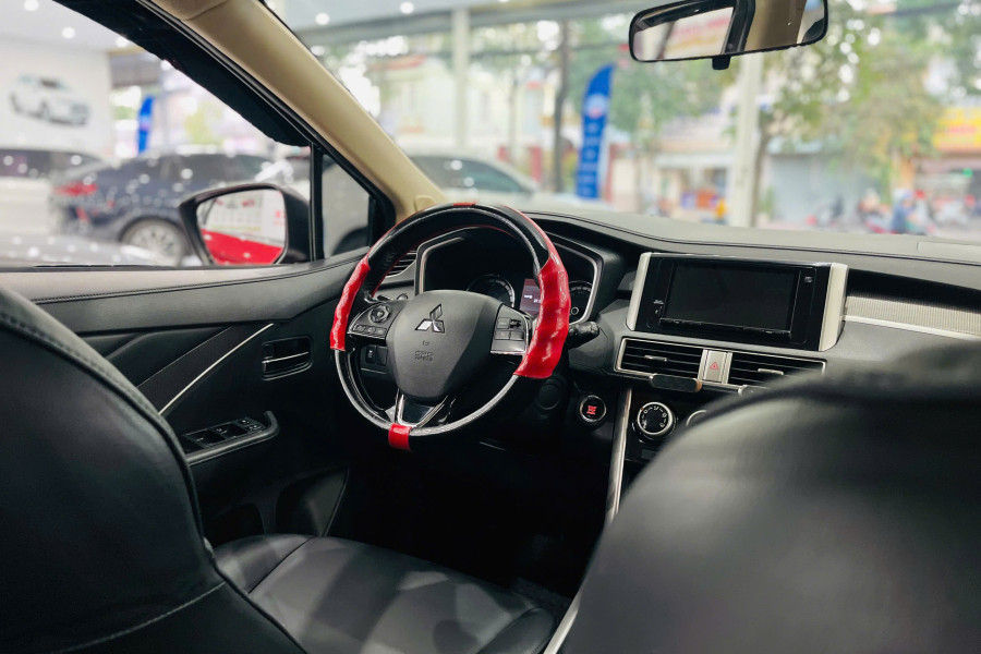 MITSUBISHI XPANDER 1.5AT SẢN XUẤT 2021 