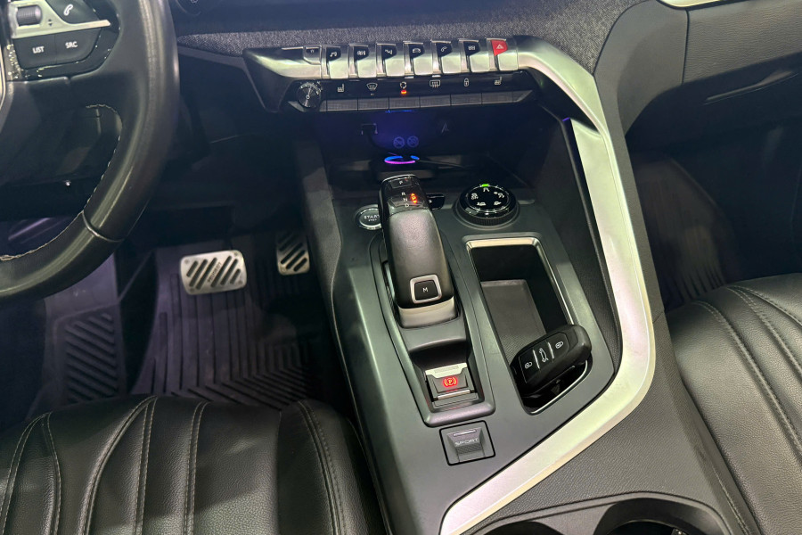 PEUGEOT 3008 1.6AL SX 2020
