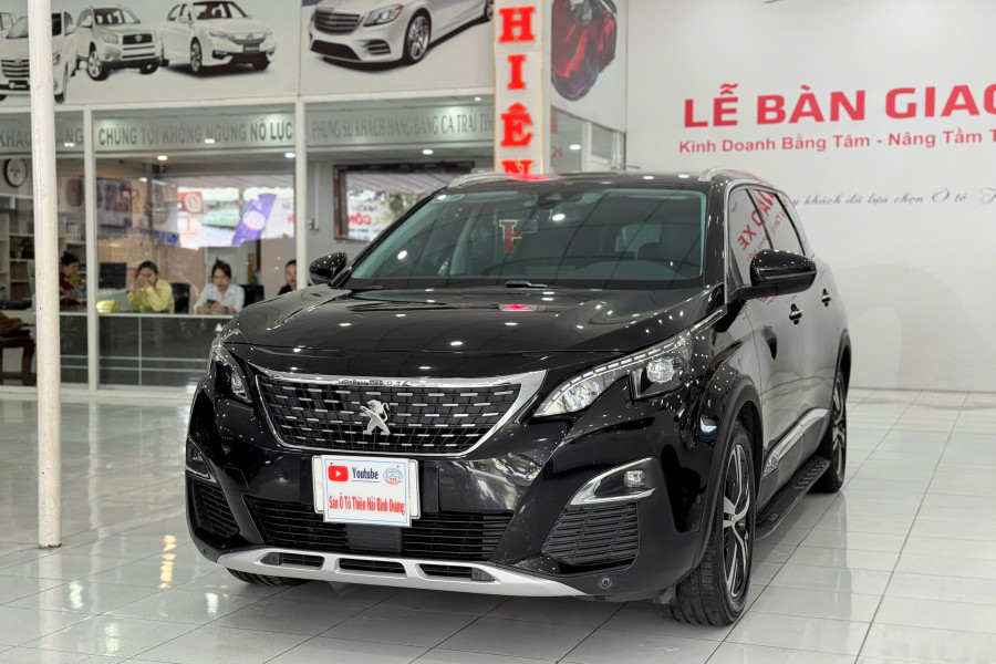 PEUGEOT 5008 1.6AL SX 2018