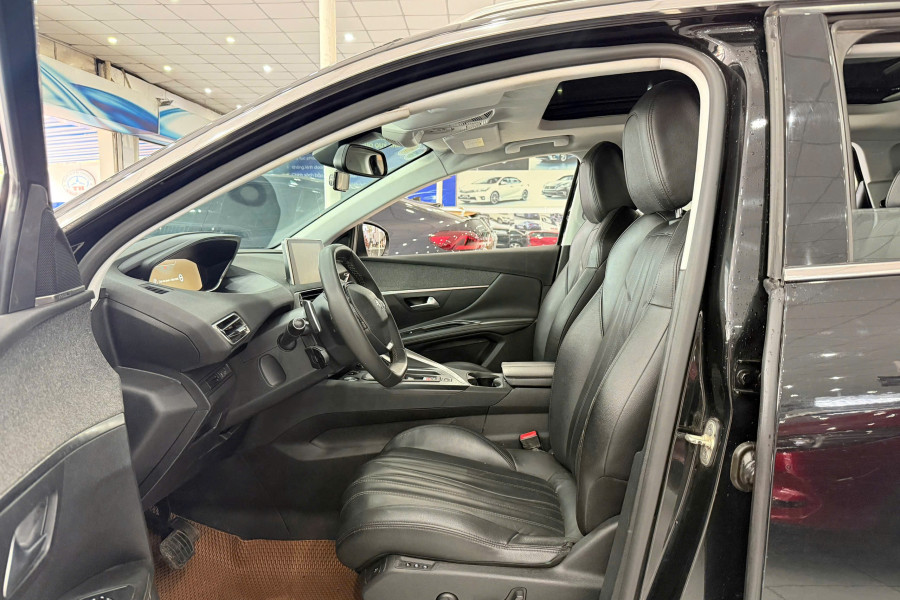 PEUGEOT 5008 1.6AL SX 2018
