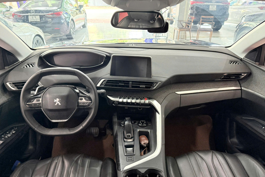 PEUGEOT 5008 1.6AL SX 2018