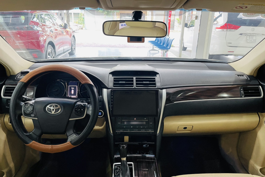 TOYOTA CAMRY 2.0E SẢN XUẤT 2018