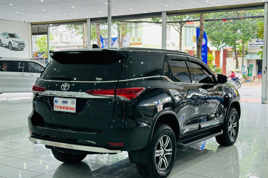 TOYOTA FORTUNER 2.4G 4X2AT SX 2020 MODEL 2021