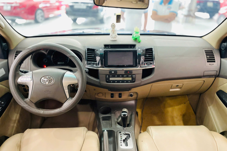 TOYOTA FORTUNER 2.7V 4X4 AT SX 2013 1 CHỦ TỪ MỚI.