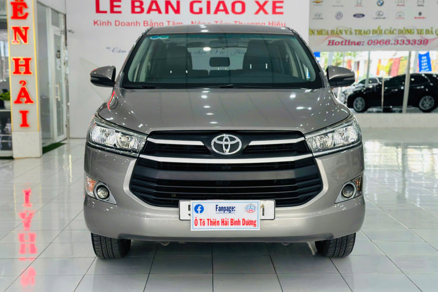 TOYOTA INNOVA 2.0E MT SX 2019