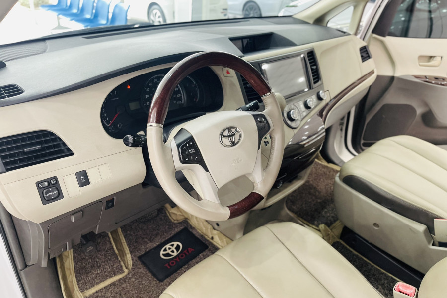 TOYOTA SIENNA 2.7L SẢN XUẤT 2010 NHẬP MỸ
