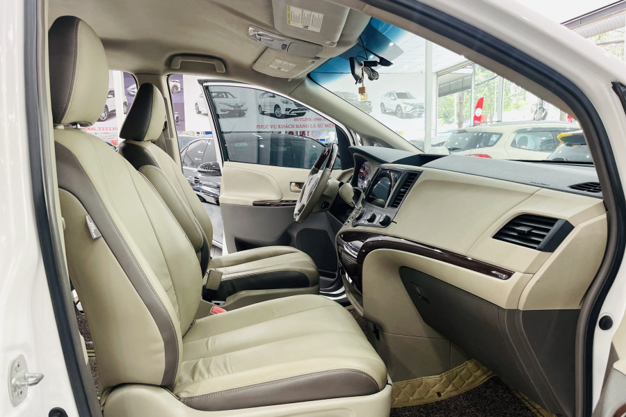 TOYOTA SIENNA 2.7L SẢN XUẤT 2010 NHẬP MỸ