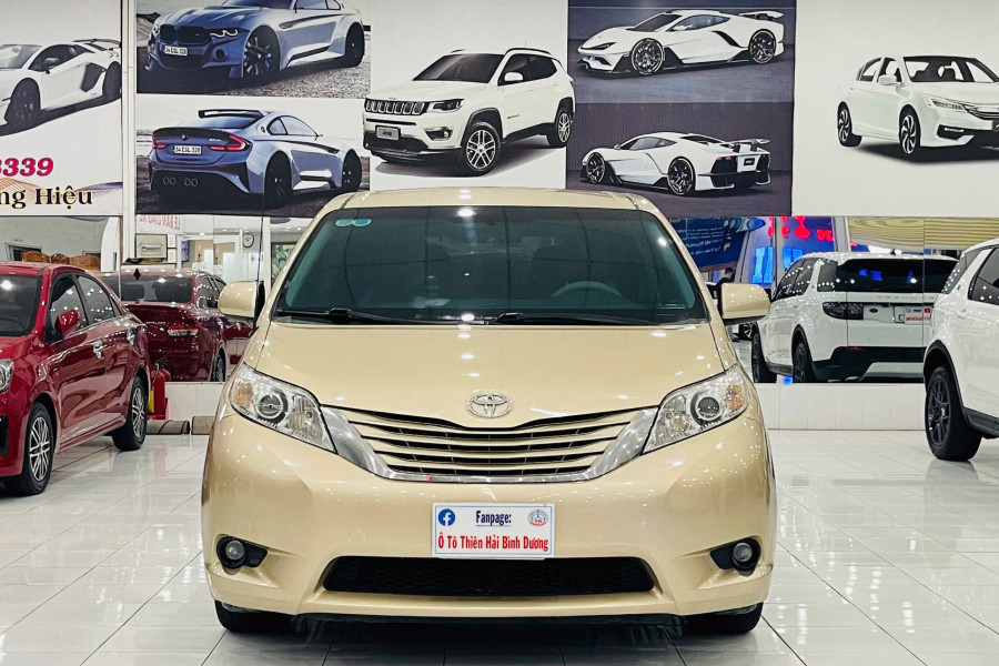  TOYOTA SIENNA 2.7L SX 2010 NHẬP MỸ