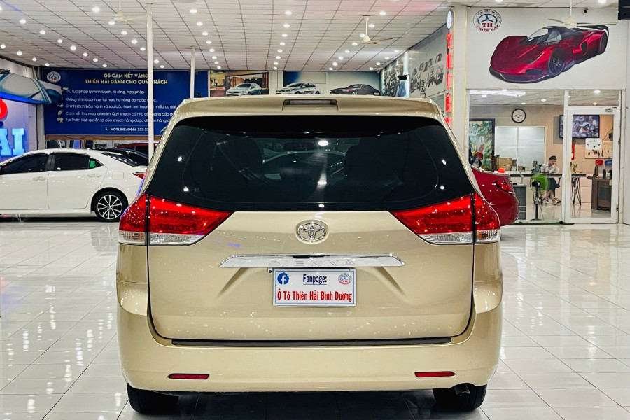  TOYOTA SIENNA 2.7L SX 2010 NHẬP MỸ